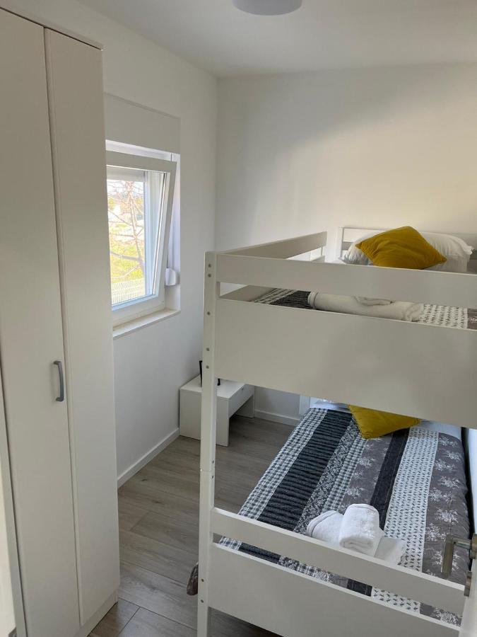 Apartman Ana Apartment Crno ภายนอก รูปภาพ