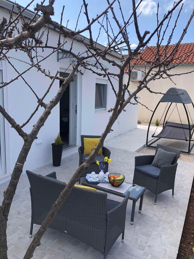 Apartman Ana Apartment Crno ภายนอก รูปภาพ