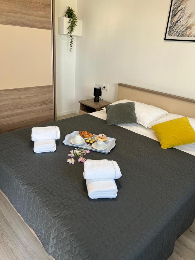 Apartman Ana Apartment Crno ภายนอก รูปภาพ
